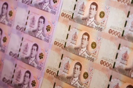 EMERGING MARKETS-Asian FX muted; Thai baht and S.Korean won extend losses