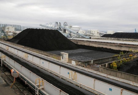LNG, coal lead 2021 commodities rally as markets eye COVID-19 for next move