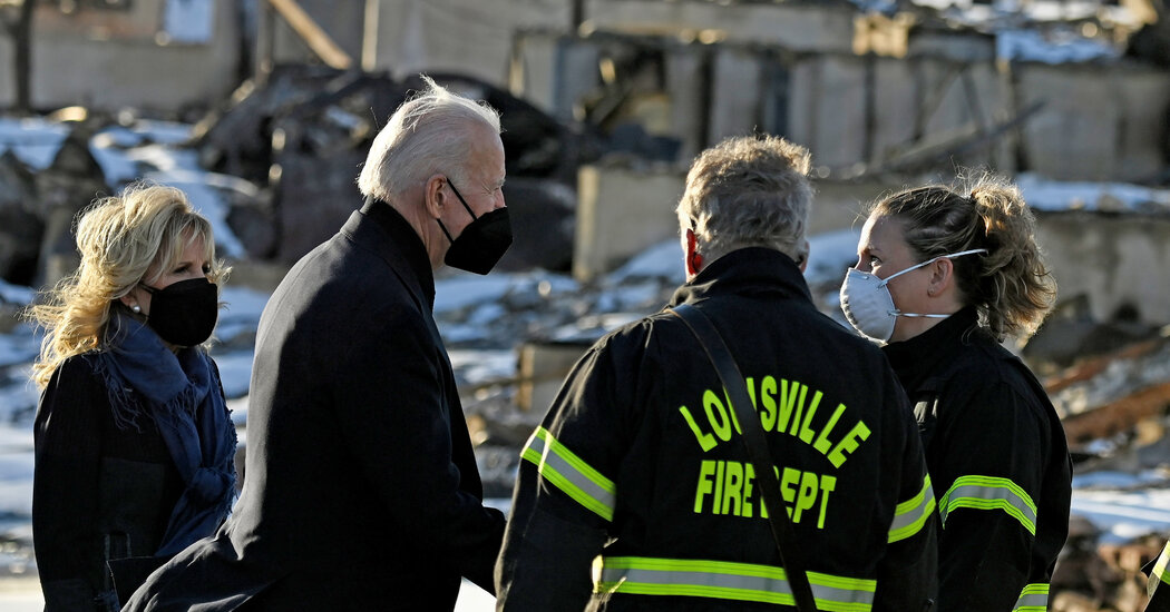 Biden Consoles Residents in Fire-Ravaged Colorado