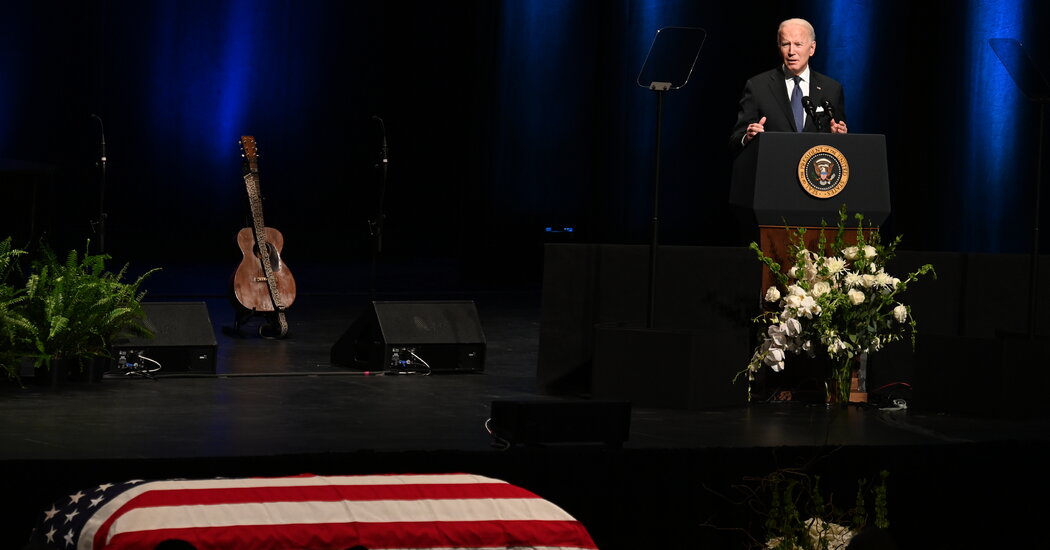 Harry Reid’s Memorial Draws Tributes From Biden and Obama