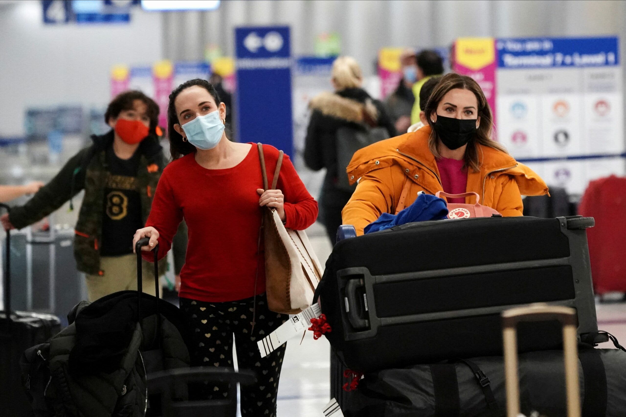 Severe weather, omicron infections drive thousands more U.S. flight cancellations