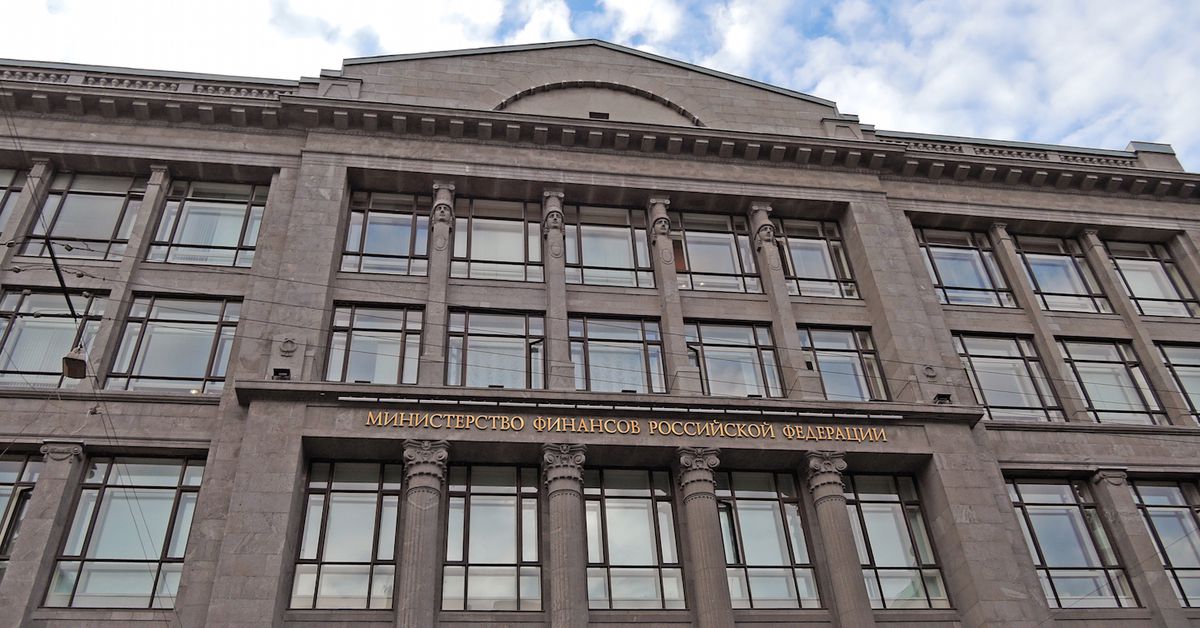Russia's Finance Ministry Opposes Central Bank Call for Crypto Ban
