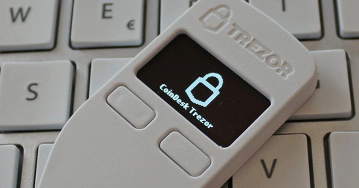 Trezor Adopts Swiss Travel Rule Protocol for Private Crypto Wallets
