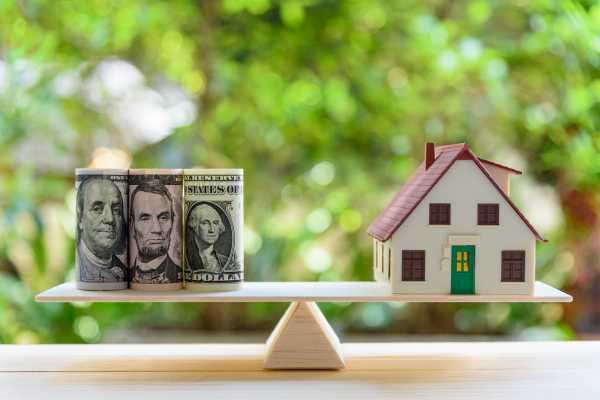 U.S Mortgage Rates Rise as Omicron Fears Abate