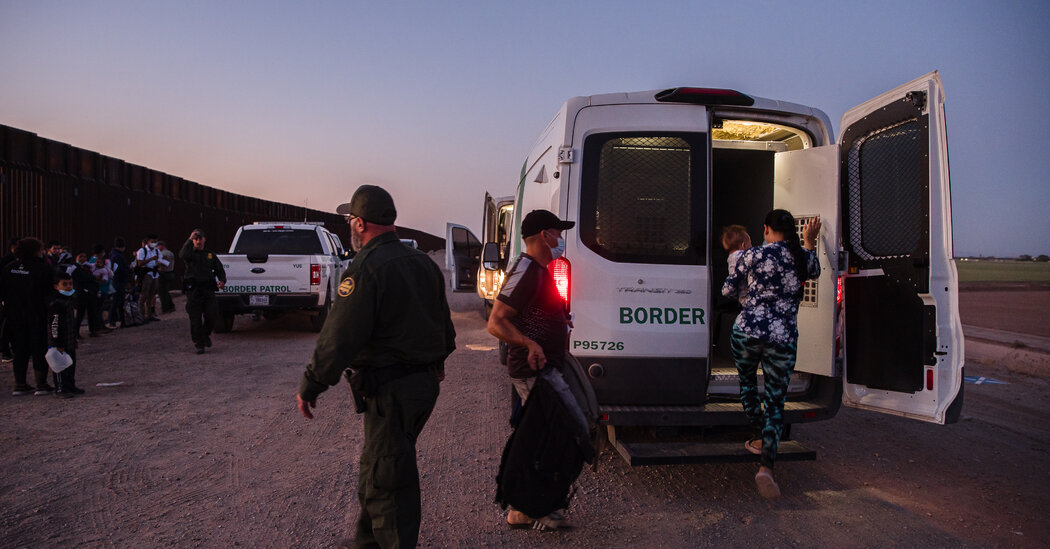 Democrats in Congress Seek Review of Teams Within the Border Patrol