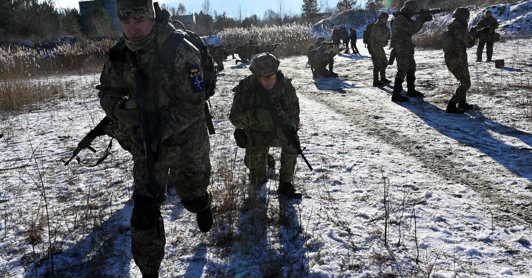 U.S. Considers Backing an Insurgency in Ukraine
