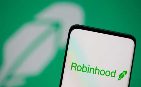 Robinhood beats revenue estimates on crypto boom, posts net loss
