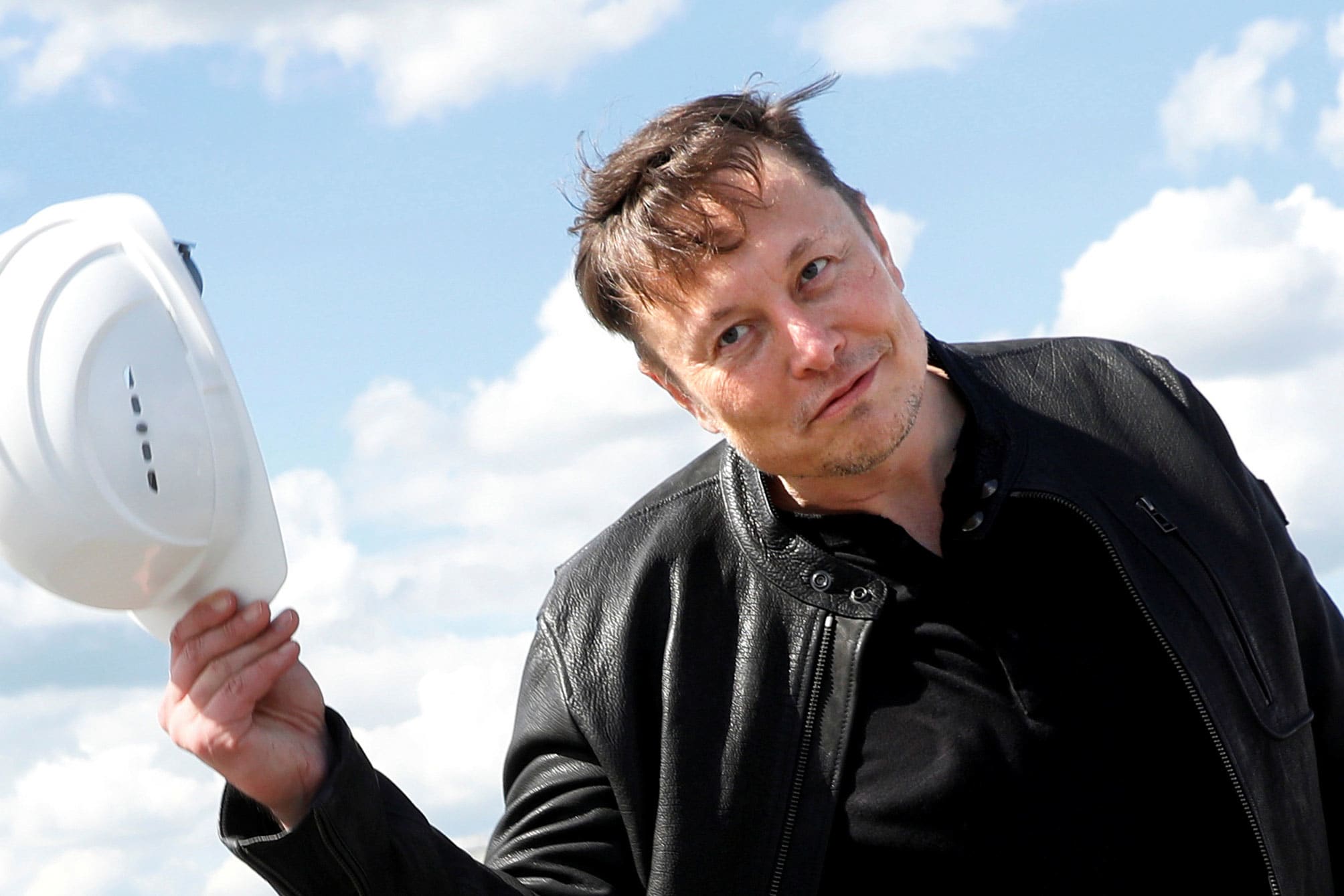Elon Musk unloaded billions of Tesla stock — and still owns more than last year