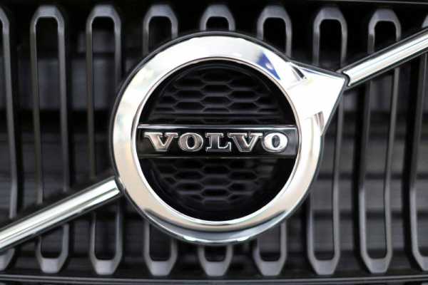 Volvo Cars warns supply chain woes could remain as profit lags forecasts