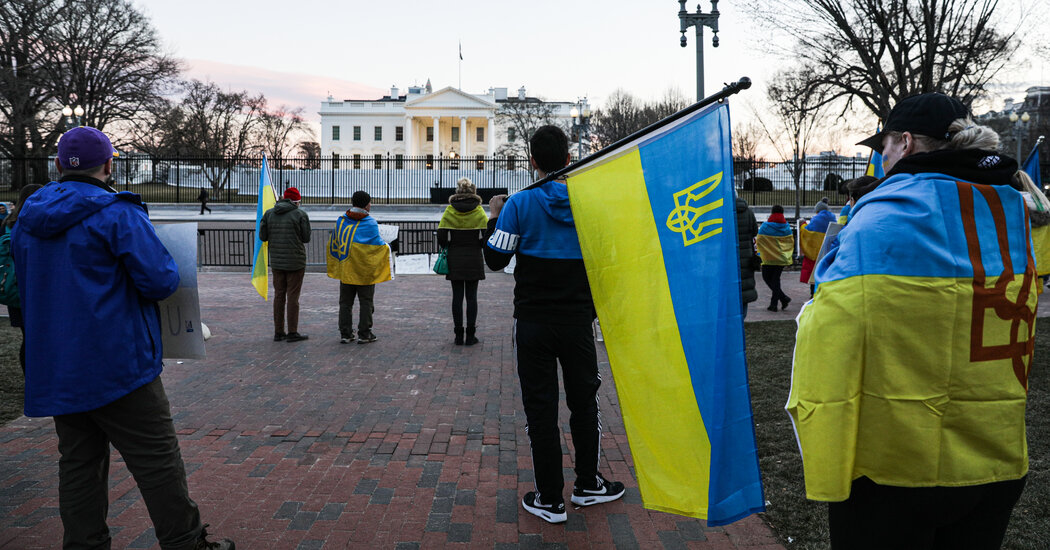 Ukraine War and U.S. Politics Complicate Climate Change Fight