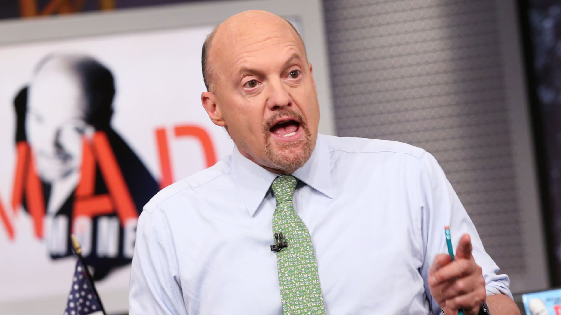 Charts suggest the Nasdaq 100 and S&P 500 could be days away from bottoming, Jim Cramer says
