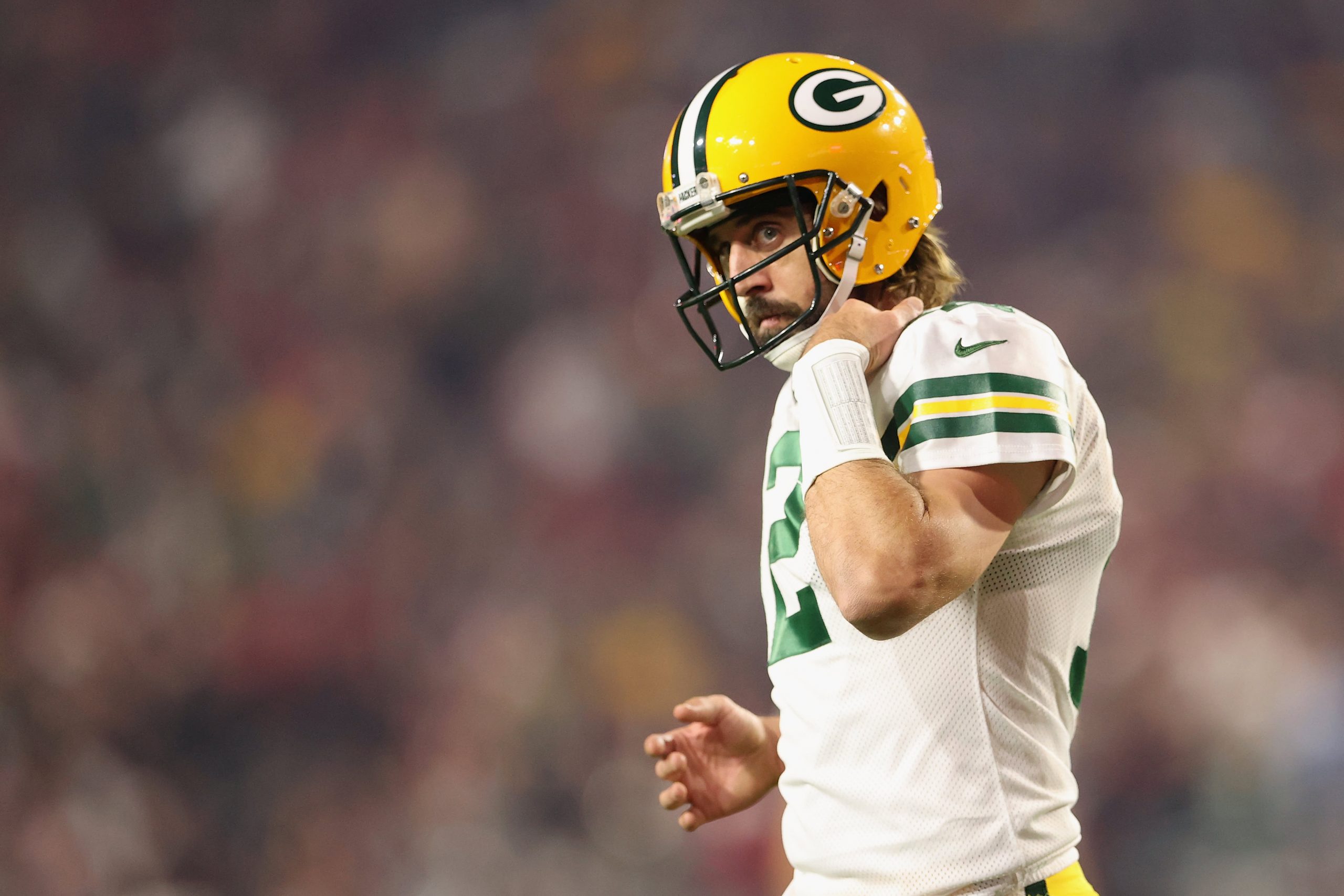 Aaron Rodgers says he is returning to the Green Bay Packers