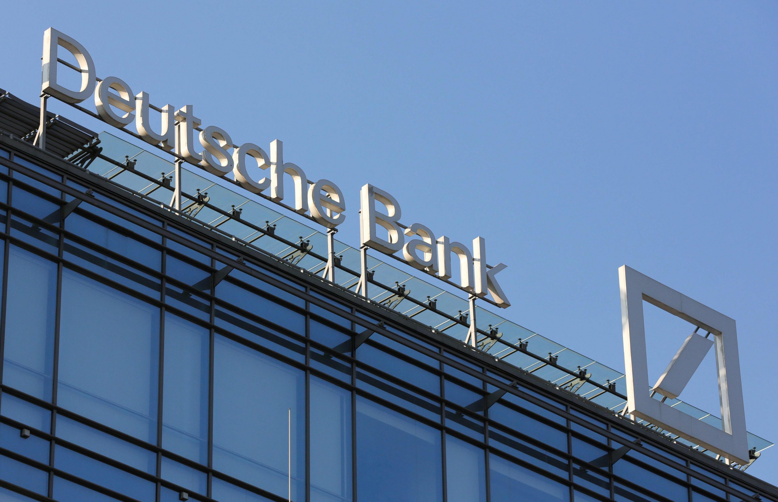 Deutsche Bank to wind down Russia operations in major U-turn