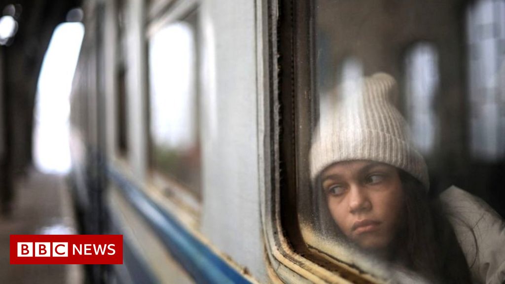 Ukraine war: UK grants 1% of refugee visas so far