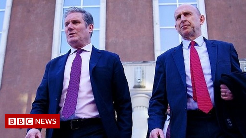 Ukraine war: Starmer meets Nato troops on Estonia visit