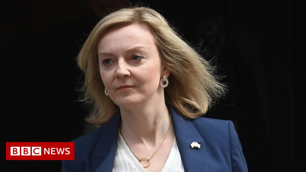 Ukraine war: Liz Truss says Russia sanctions should end only after withdrawal