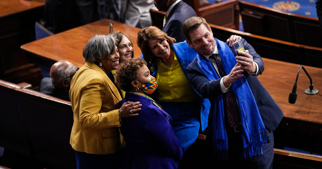 At the State of the Union, Dressing for Ukrainian Solidarity