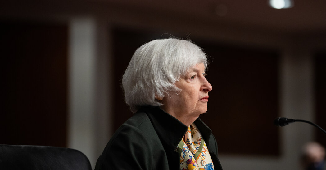 Yellen Says Aim Is ‘Maximum Pain’ for Russia Without Hurting US