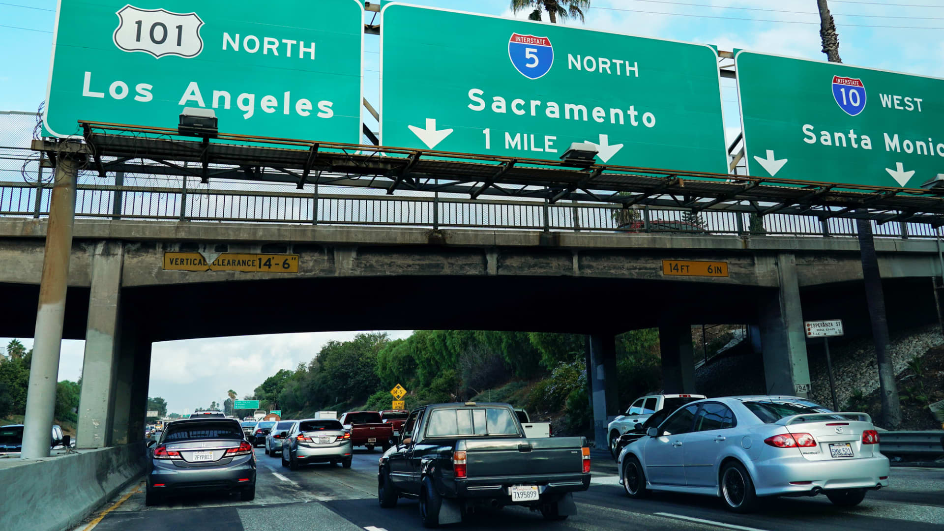 California releases proposal to ban new gas-fueled cars by 2035