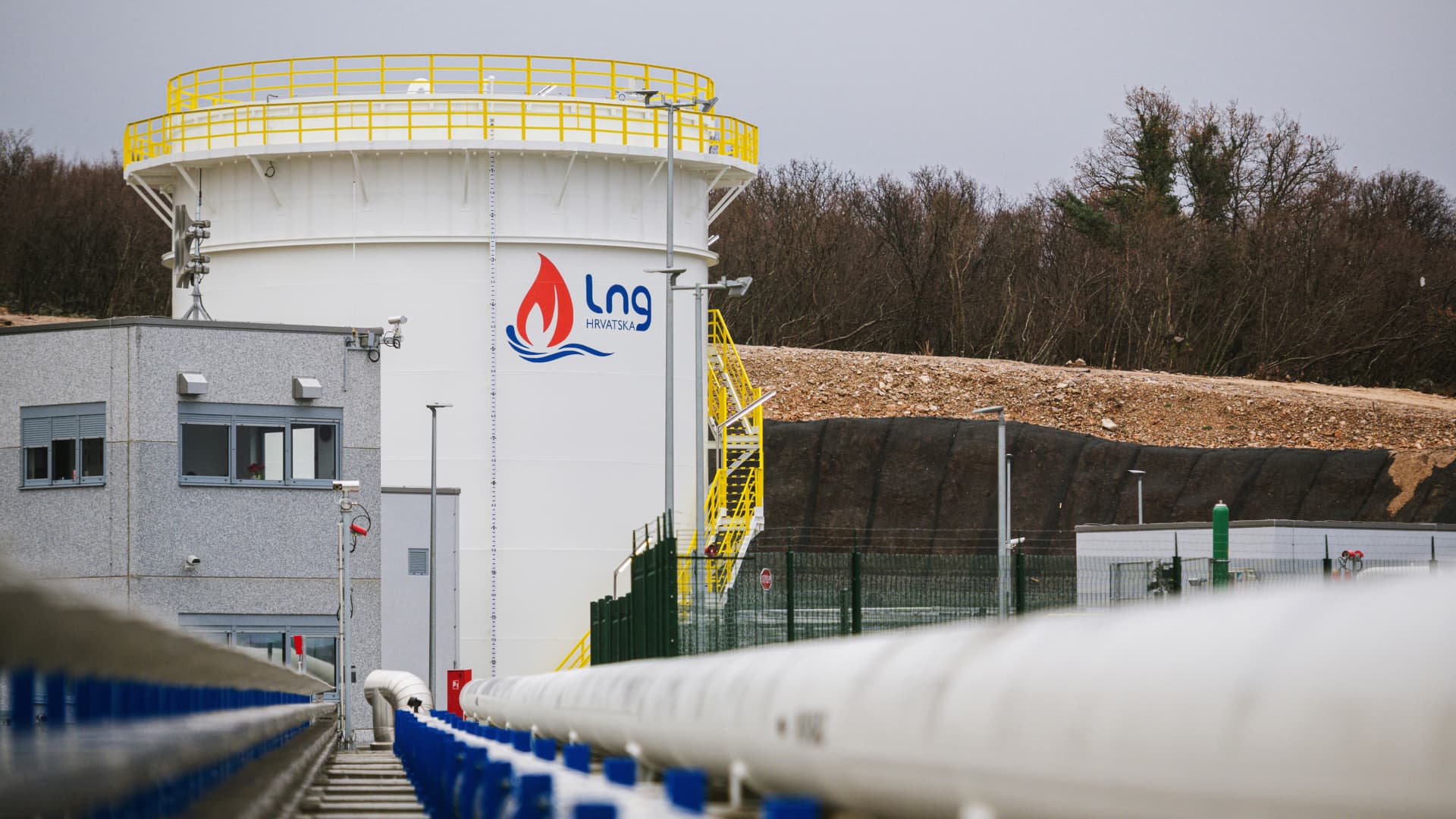 Natural gas surges to highest level since 2008 as Russia’s war upends energy markets