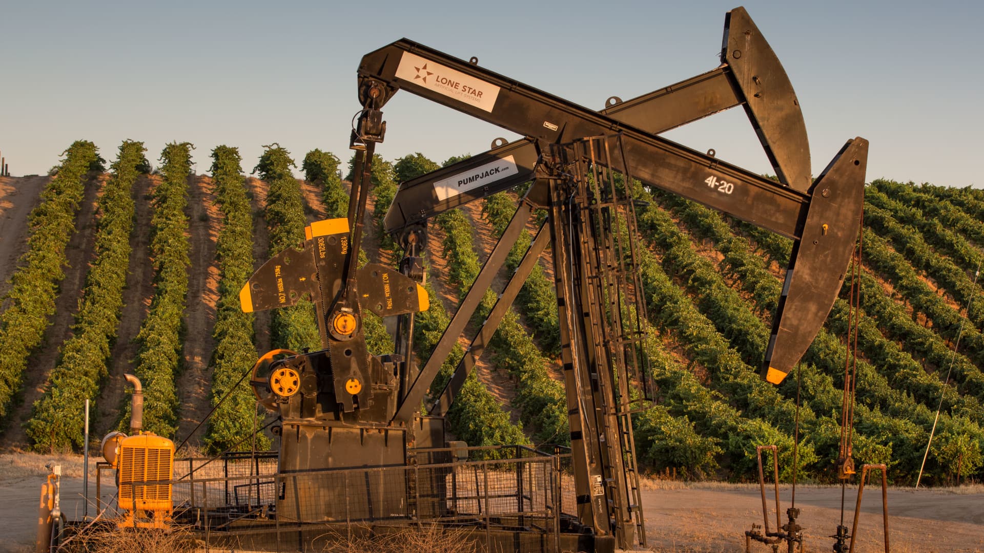 Oil drops, Brent crude falls below $100 as China lockdowns spark demand fears
