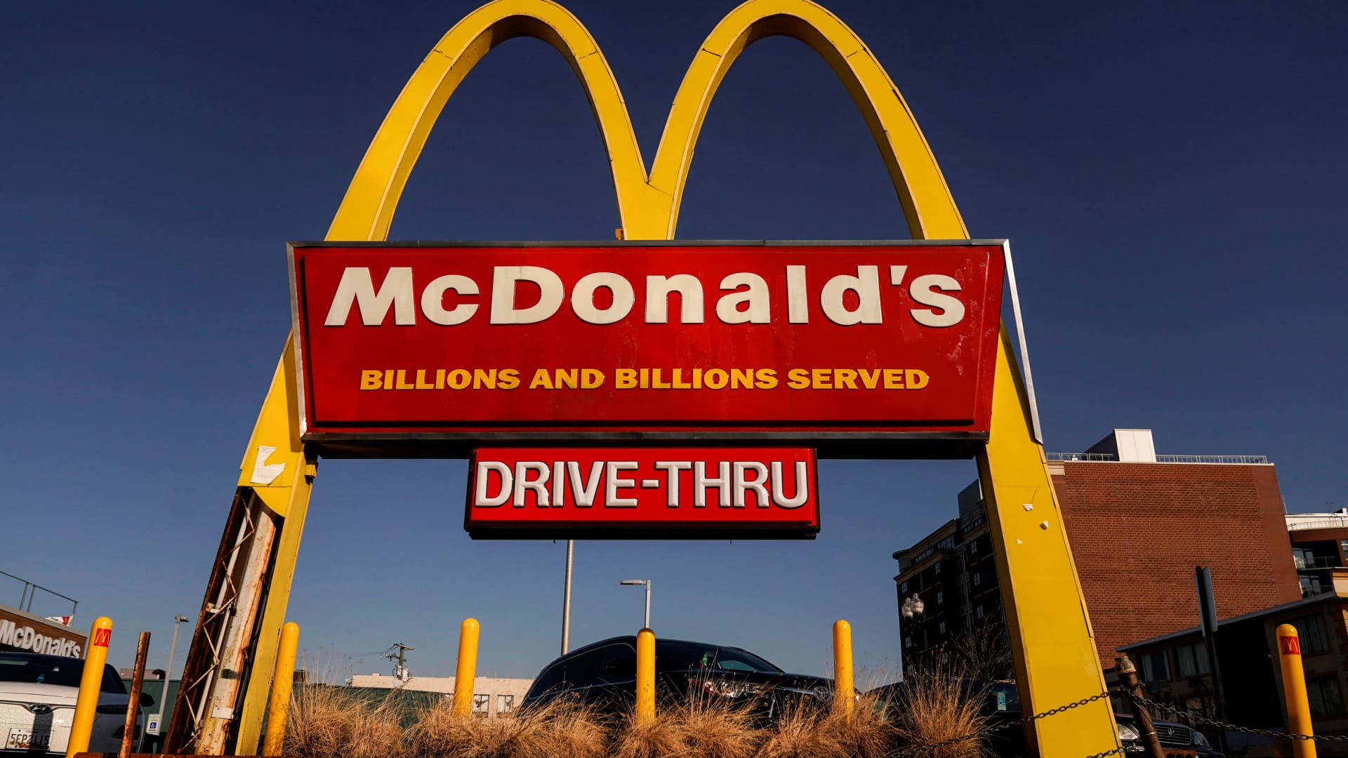 McDonald’s simplifies franchising policies to attract more diverse candidates