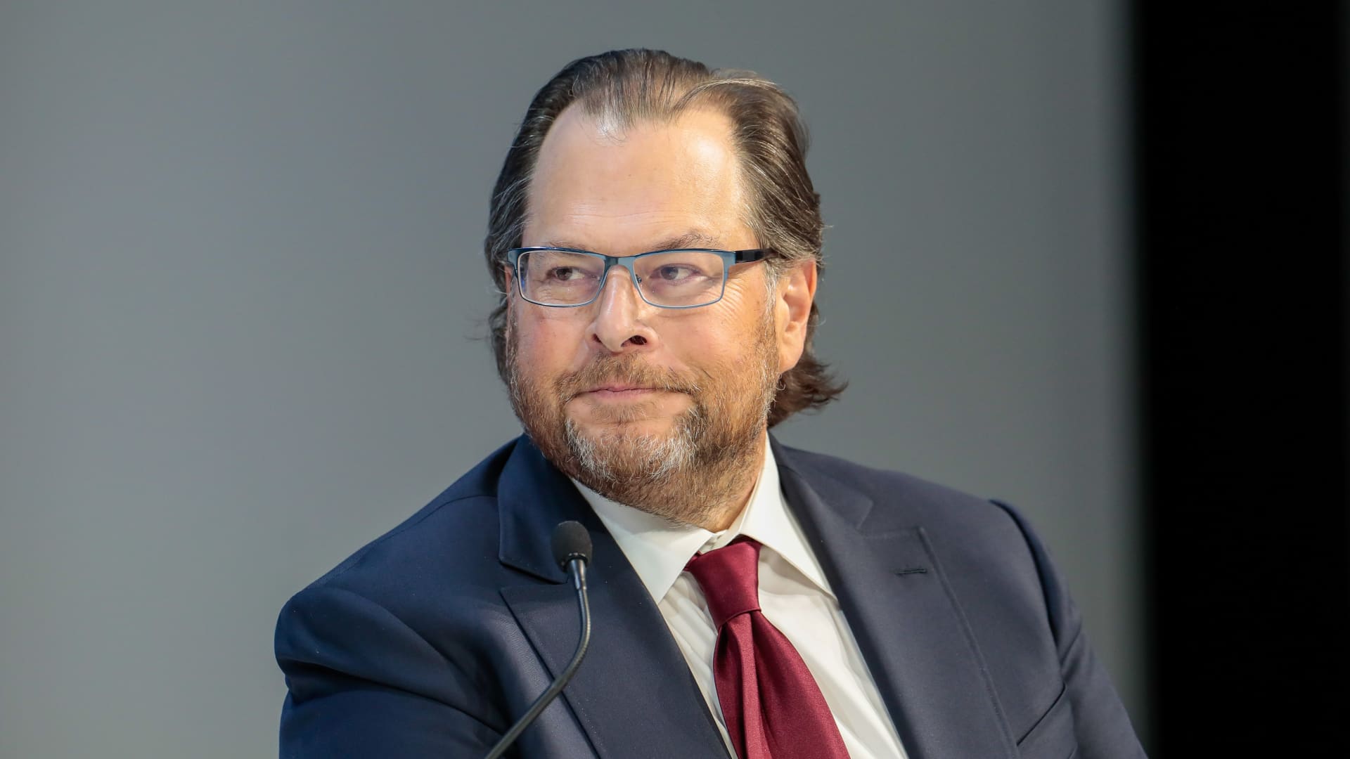 Foreign exchange pushed Salesforce to lower revenue guidance