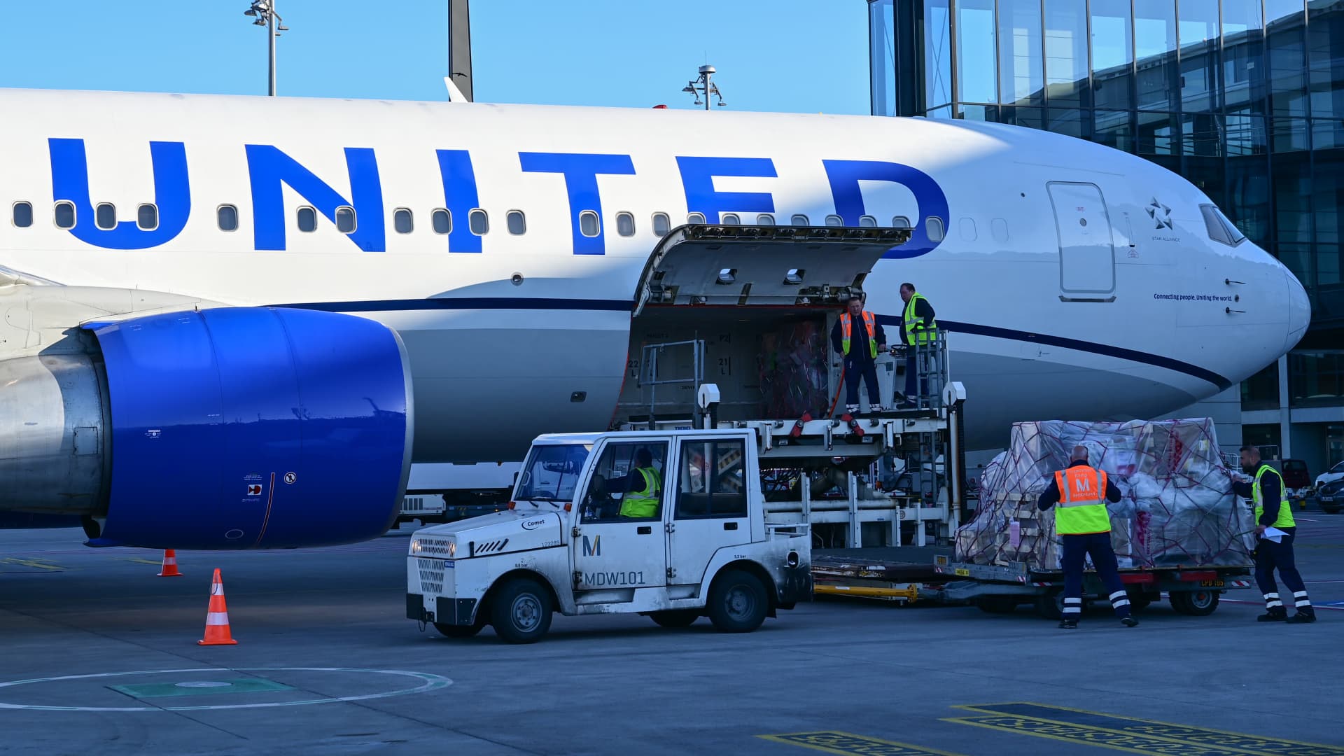 Stocks making the biggest moves after hours: United Airlines & more