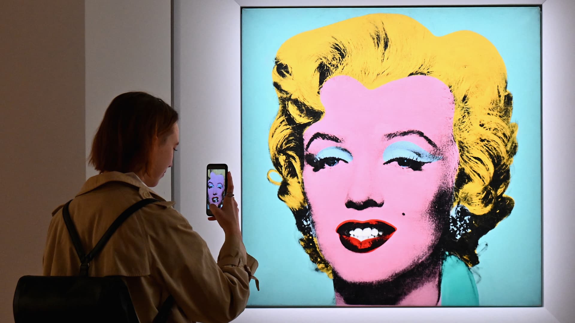 Andy Warhol’s ‘Marilyn’ sells for $195 million, sets American record