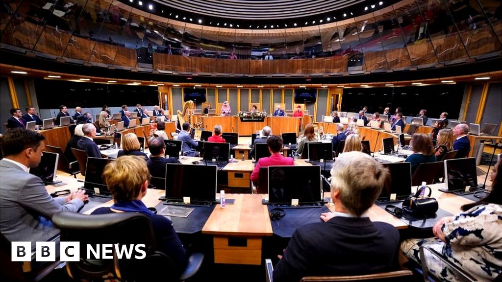 Wales politics: Plans to increase Senedd to 96 members move closer