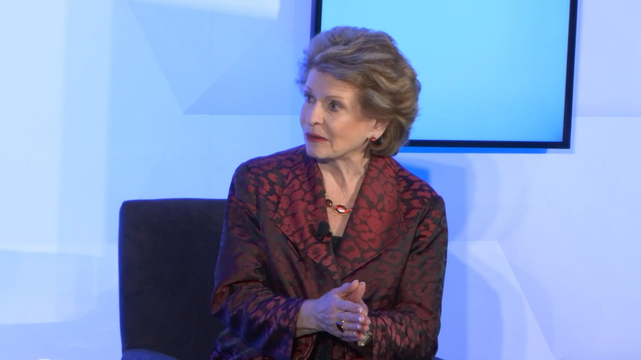 Stabenow: Electric vehicle tax credits ‘helps us get people into the market sooner’