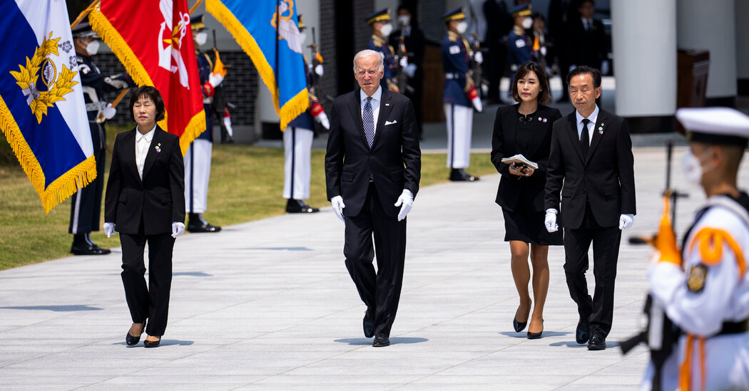 Biden to Sign Ukraine Aid Bill During His Trip to Asia