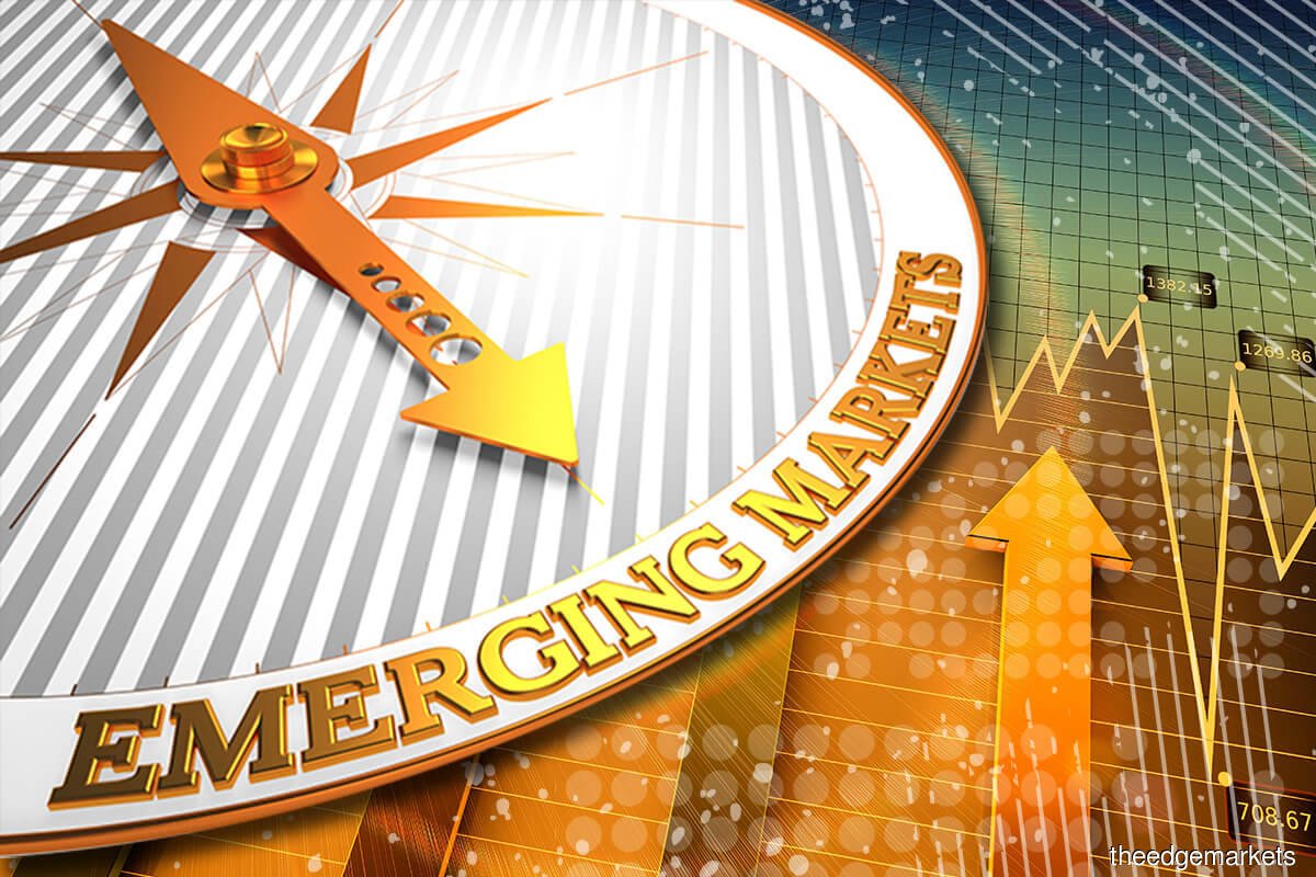 Asian stocks and foreign exchange slump on rate hike, China Covid-19 woes
