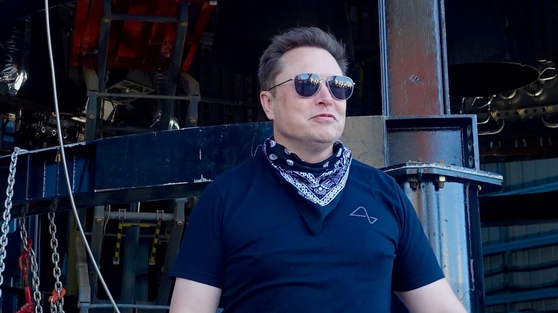 Elon Musk says offering is ‘3 or 4 years’ away