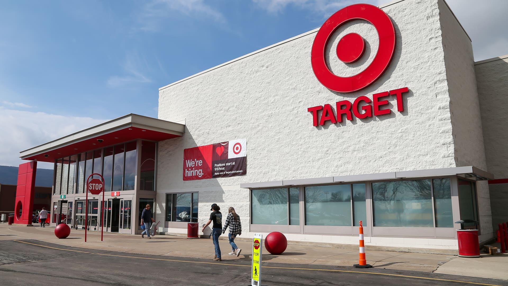 Target warns of squeezed profits from aggressive inventory plan