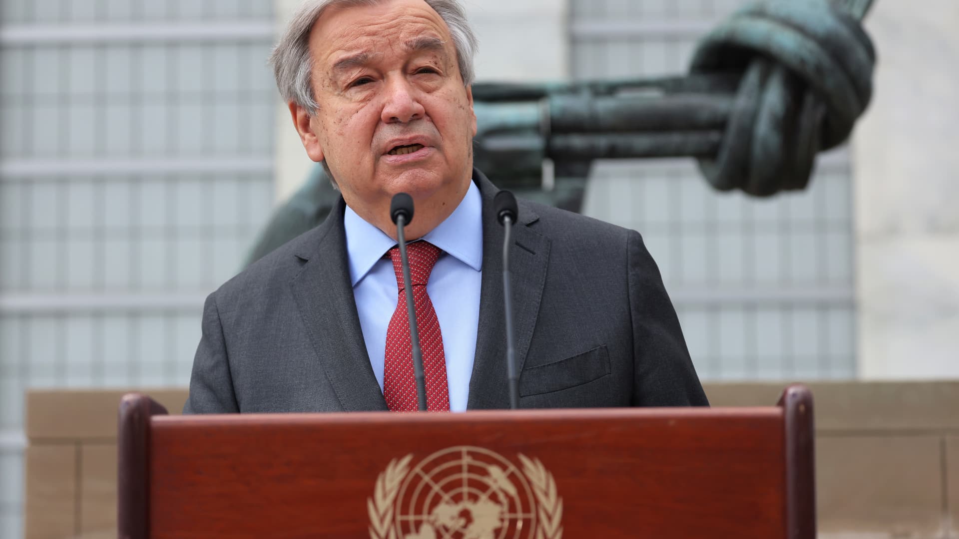UN chief slams new fossil fuel funding