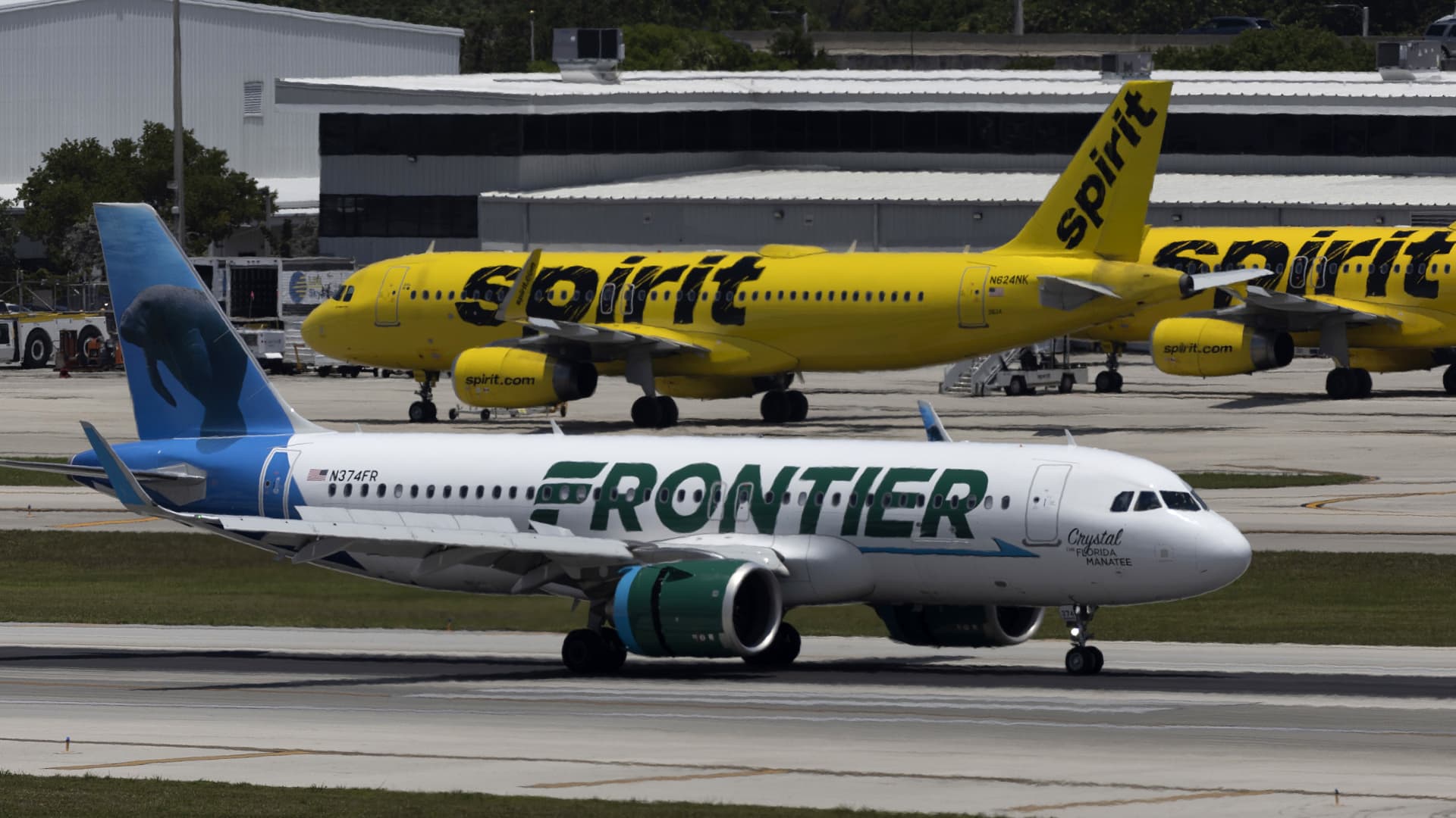 Spirit again delays vote on Frontier deal to continue deal talks with budget airline and JetBlue