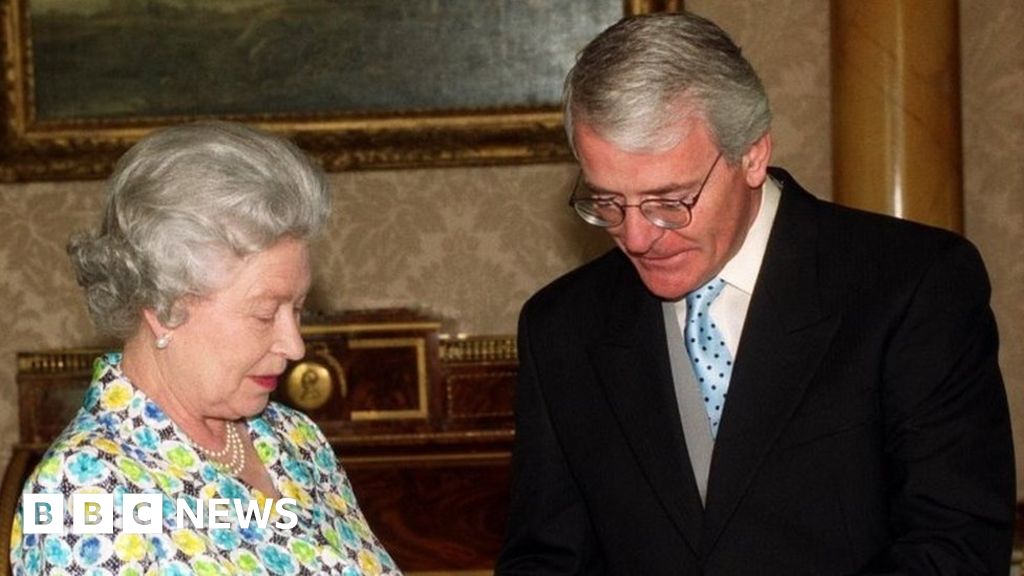 Queen would have been asset to Cabinet, says Sir John Major