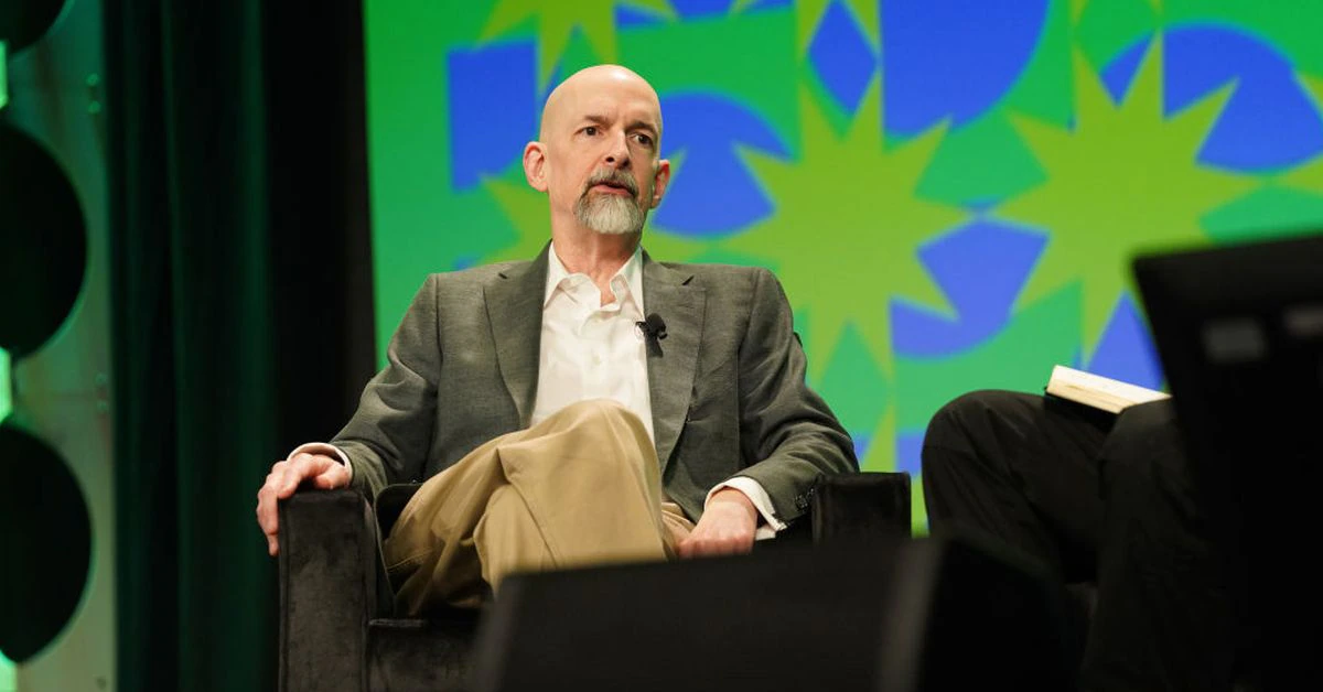 Neal Stephenson Coined ‘Metaverse’ in 1992. Now He’s Building One