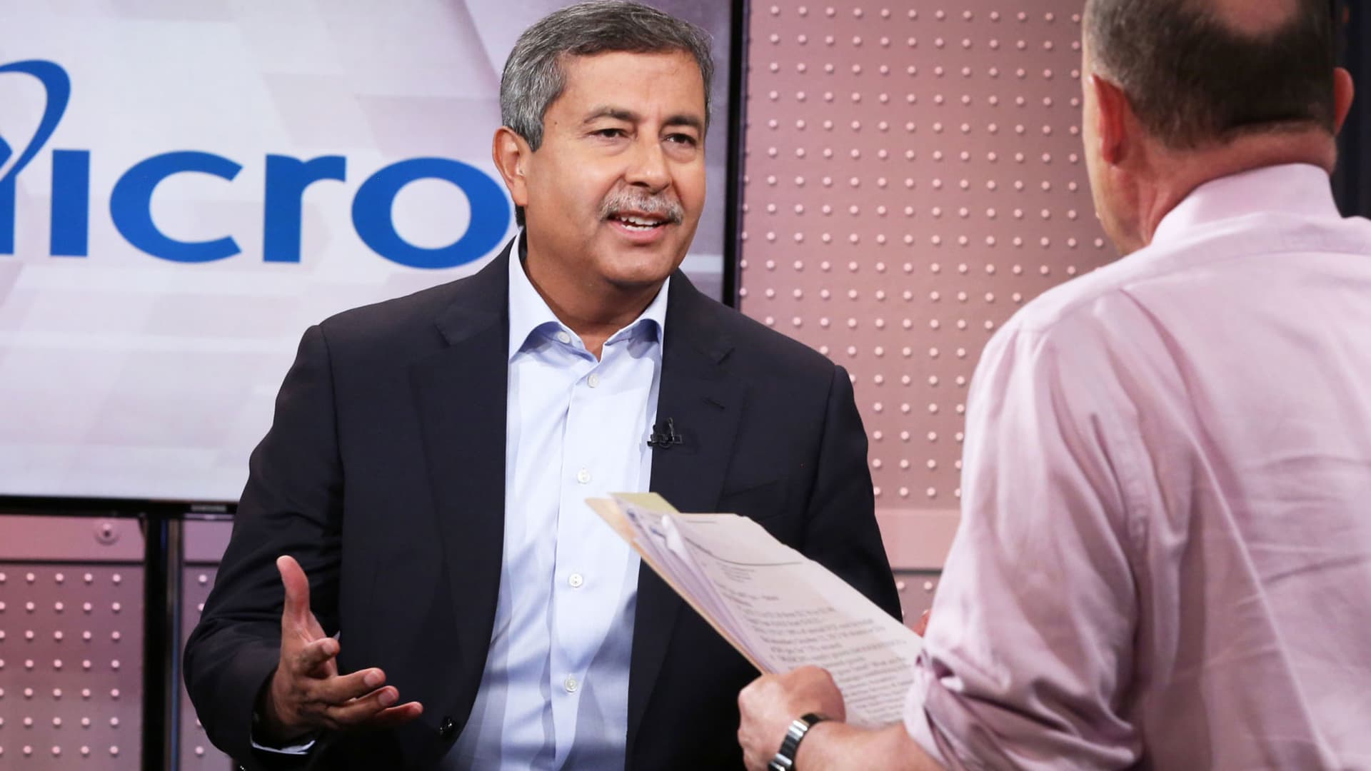 Top analysts say buy stocks like Alphabet & Micron Technology