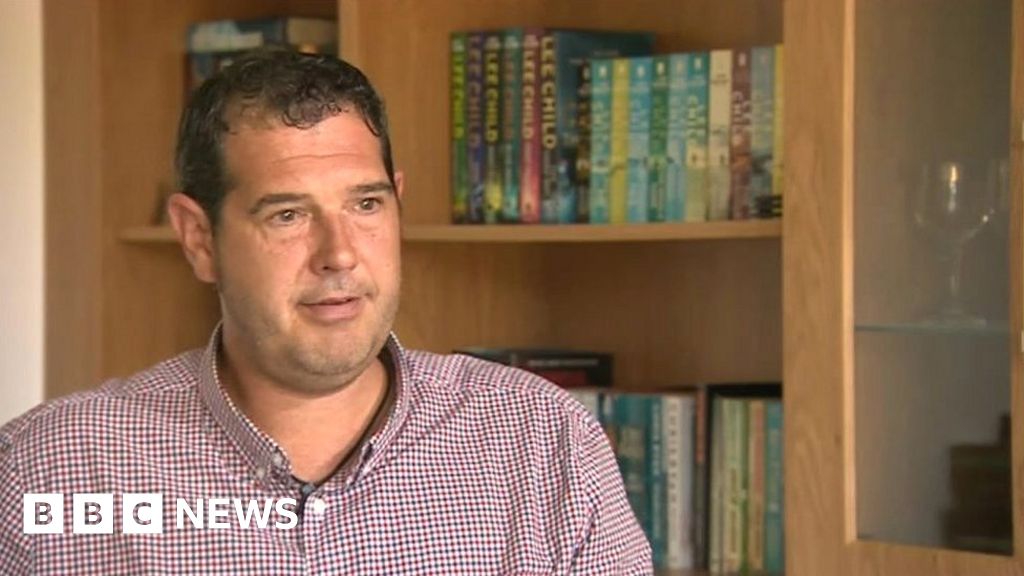Chris Pincher: Councillor 'told to hold grope allegation'
