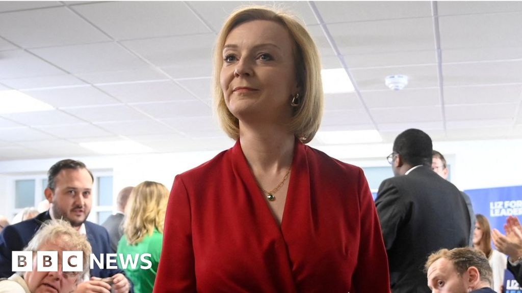 Tory leadership contest: Liz Truss quizzed after criticism flies in race to No 10 Tory leadership contest: Liz Truss quizzed after criticism flies in race to No 10