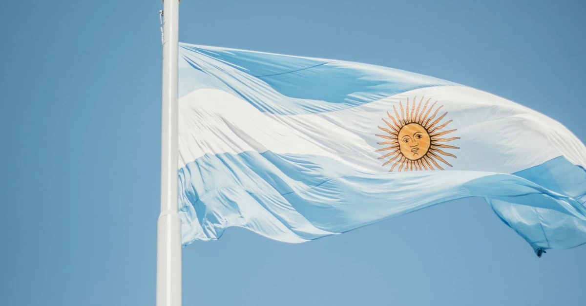 Argentinos se refugian en stablecoins durante el fin de semana tras dimisión del ministro de Economía