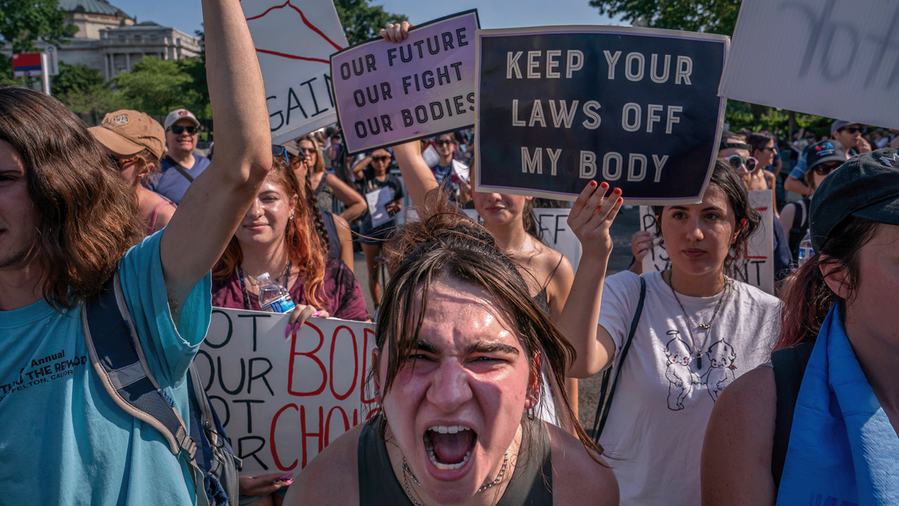 Nationwide demonstrations erupt the weekend after Roe decision