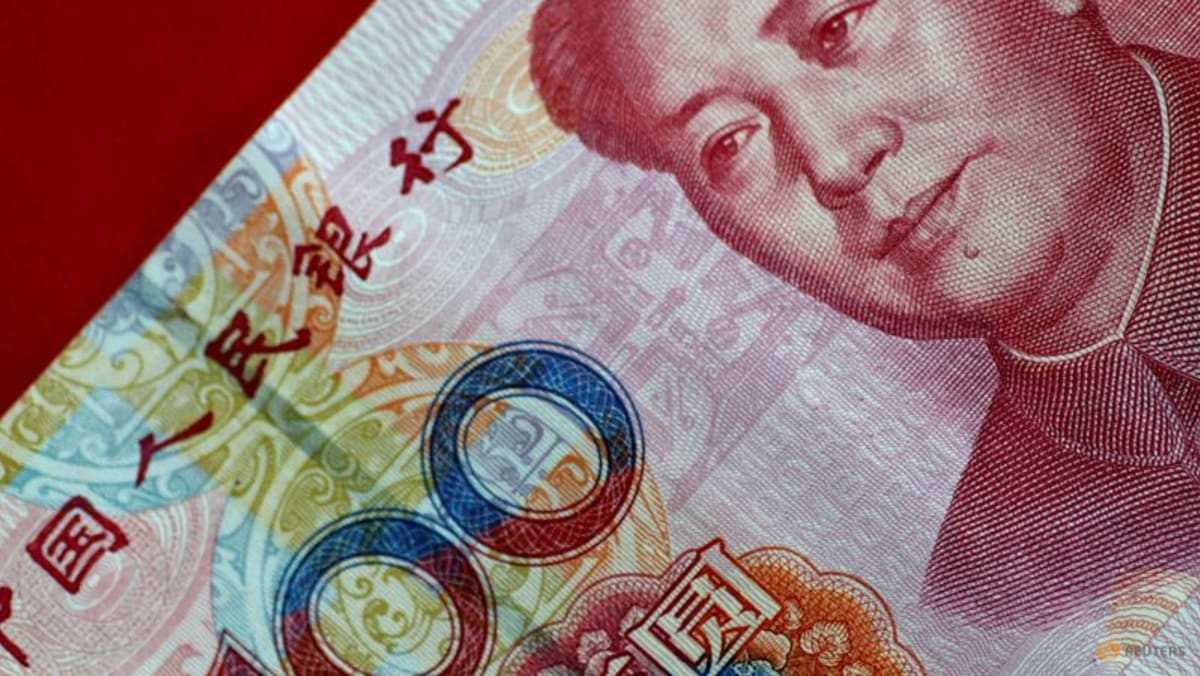 China’s June forex reserves fall to $3.071 trln