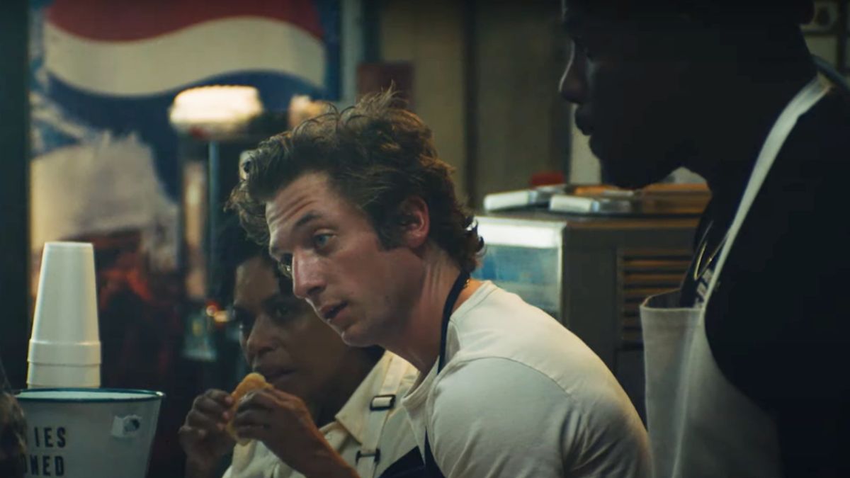 Why Shameless Vet Jeremy Allen White’s New FX Show The Bear Is One Of The Best Things On TV Right Now