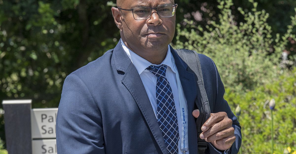 South African Central Bank Reverses Course on Crypto Regulation