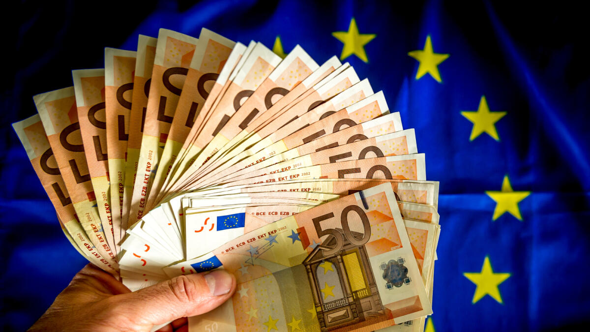 Forex: Euro fragile as Fed hike looms, Aussie hike bets retreat – News