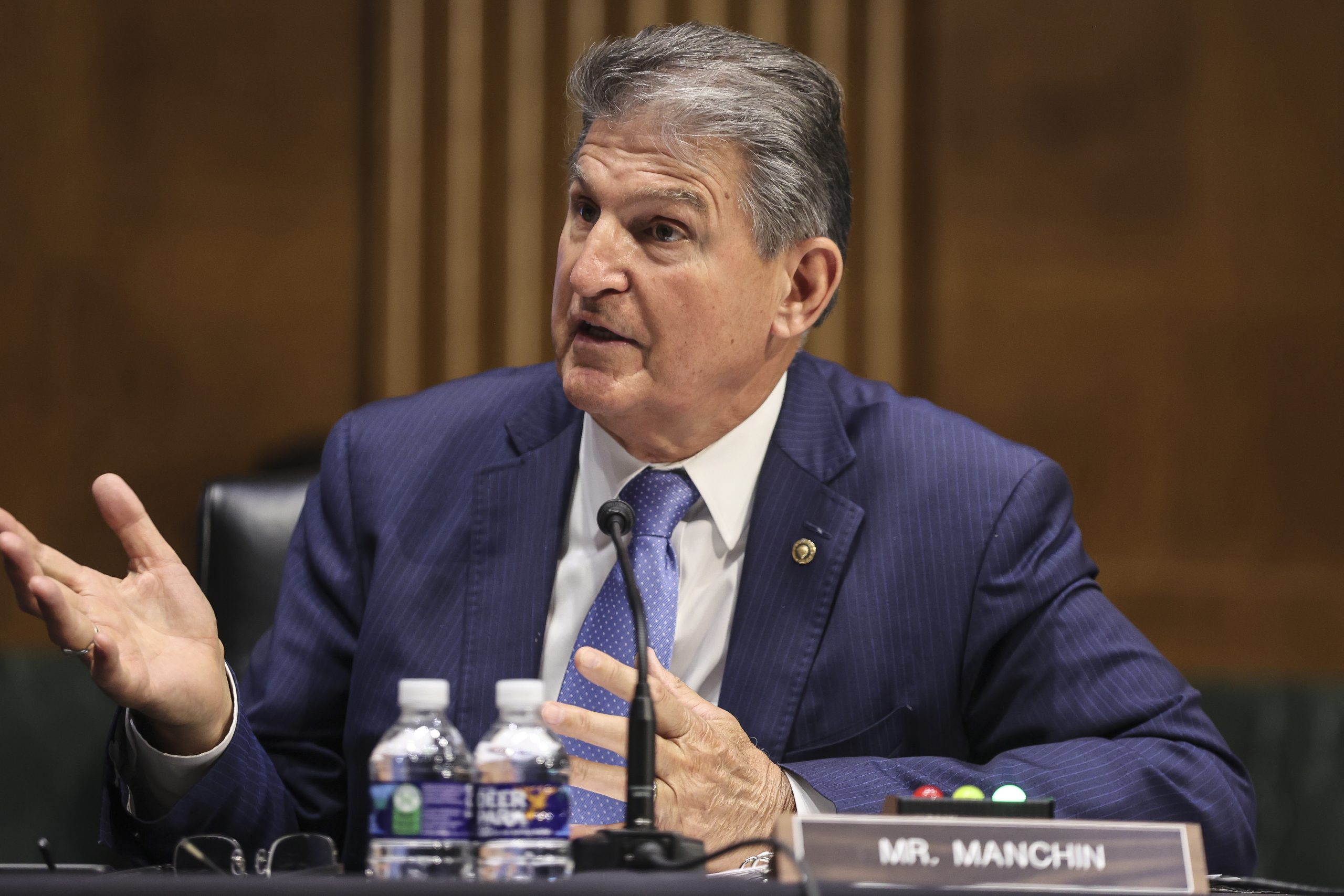 Manchin’s climate rebuff adds to Congress’ troubled track record