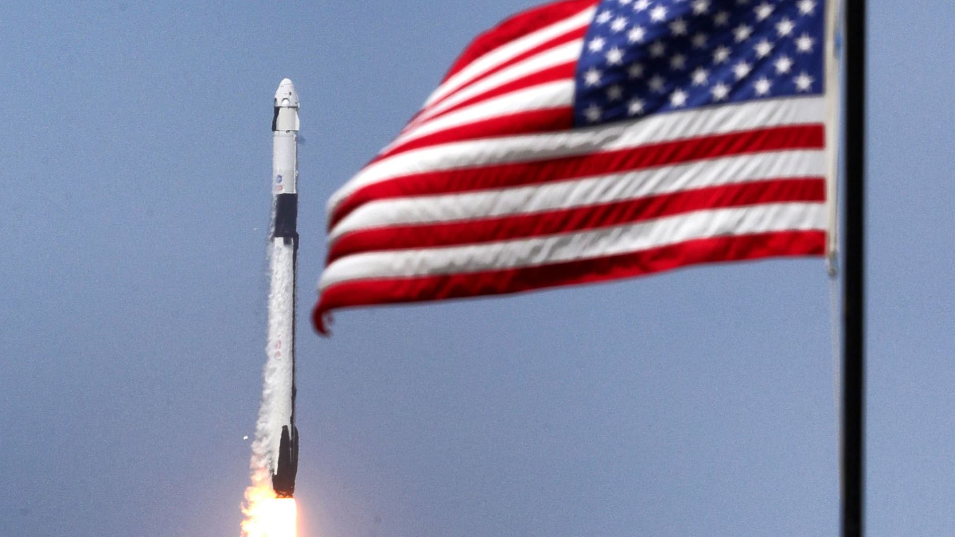 NASA awards SpaceX $1.4 billion in contracts for 5 more astronaut missions